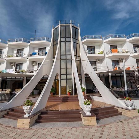 Edva Resort Radhimë Exteriör bild