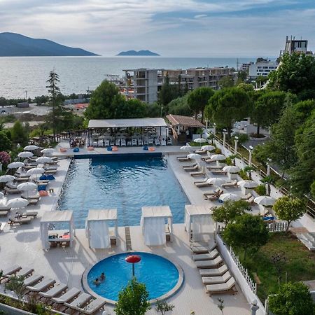 Edva Resort Radhimë Exteriör bild