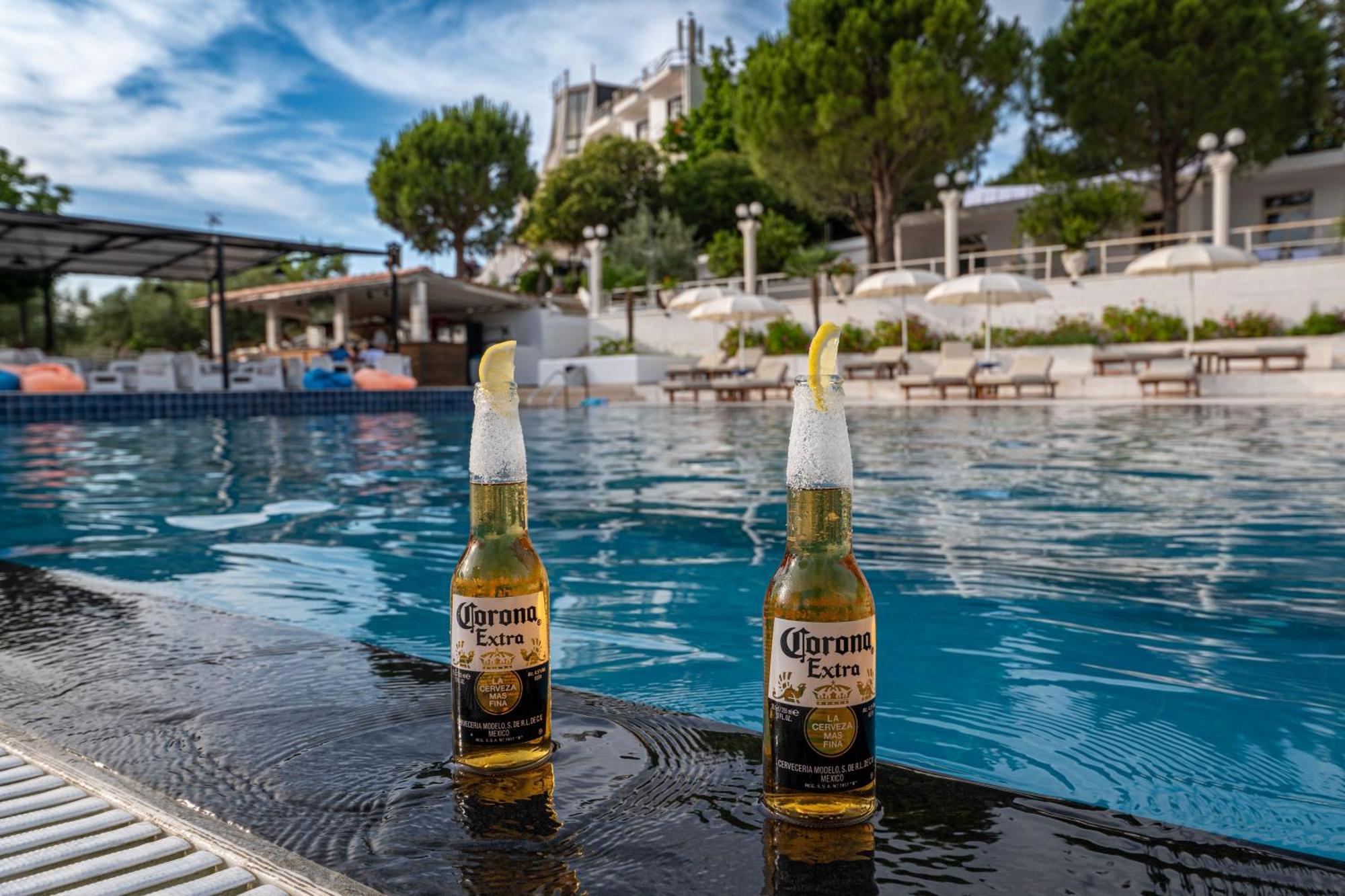 Edva Resort Radhimë Exteriör bild